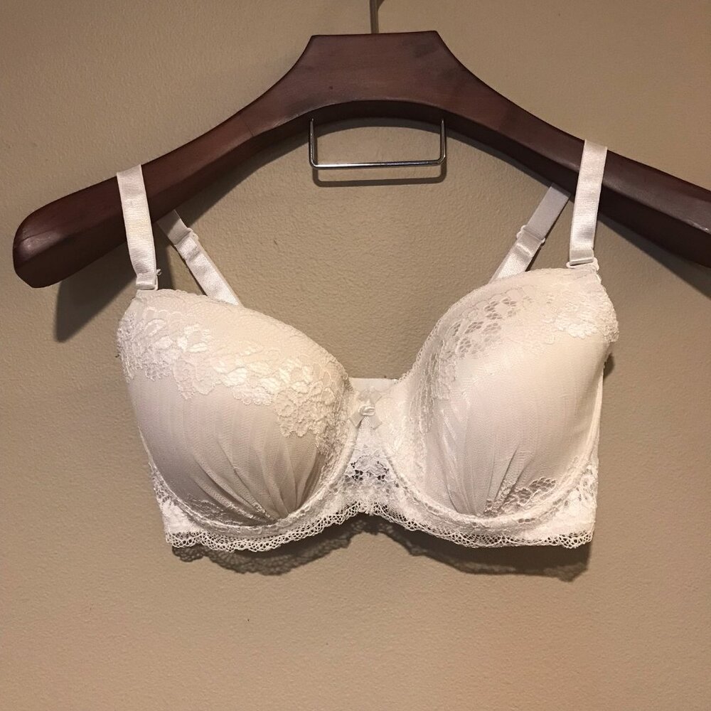 Convertable Bra, Strapless, Cross back Ivory 34DD for Wedding or Formal Wear,